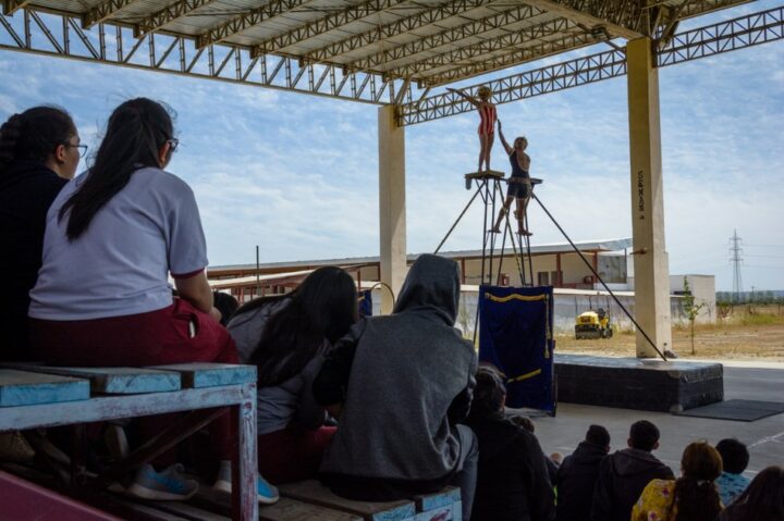 Función de la obra “El esplendor de la fealdad” en Loica (San Pedro, RM), el 20 de noviembre del 2019 / Créditos: Marcos González Valdés