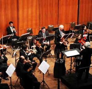 Orquesta de Cámara de Chile inicia temporada 2012 en un remozado Teatro Municipal de Ñuñoa