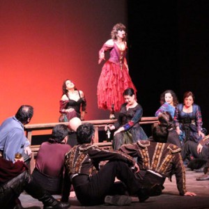 Coro del Teatro Municipal realizó tres presentaciones en Coyhaique