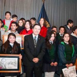 Ministro entrega distinciones a escolares durante conmemoración de los 125 años de la publicación del libro Azul de Rubén Dario