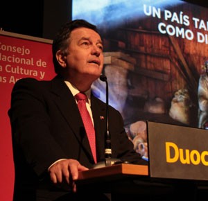 Ministro Ampuero realizó en Valparaíso su cuenta pública 2013