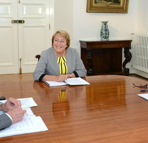 Presidenta Bachelet y Ministros Barattini y Elizalde anuncian inicio de trabajo conjunto para mejorar oferta televisiva nacional