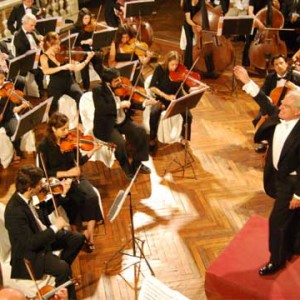 Orquesta de Cámara de Chile - Juan Pablo Izquierdo