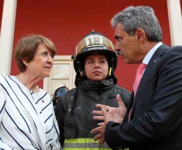 Ministerio de las Culturas y Cuerpo de Bomberos de Santiago firman convenio para prevenir y enfrentar incendios en inmuebles patrimoniales