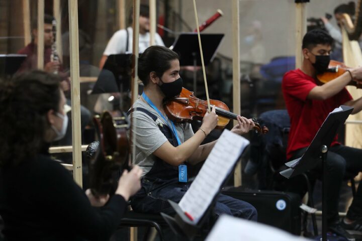 Foto: Ensayo de la Fundación de Orquestas Juveniles e Infantiles (Foji) y Tryo Teatro Banda para festival Cultura por Fibra