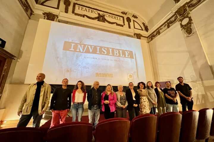 Lanzamiento "IN/VISIBLE"