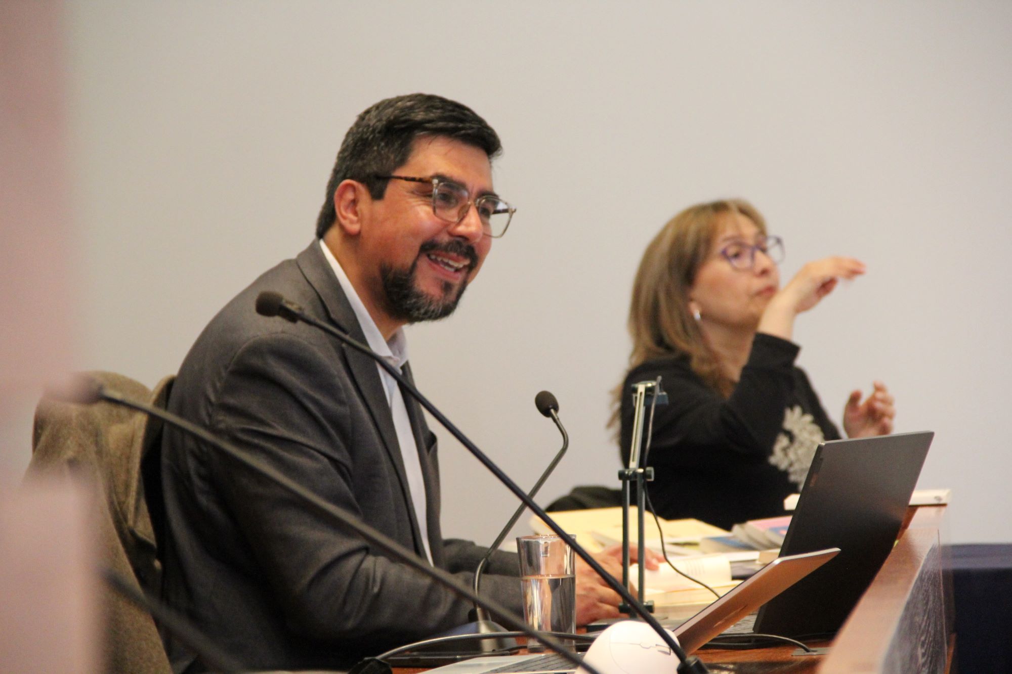 Trenzar Lecturas: El arte de los mediadores que conectan mundos en Magallanes