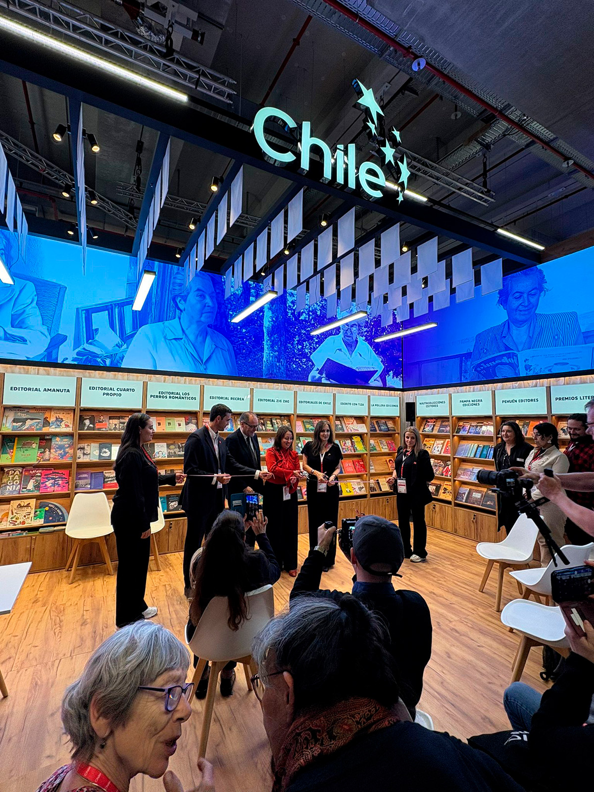 Chile llega con su delegación a la Feria del Libro de Frankfurt 2025