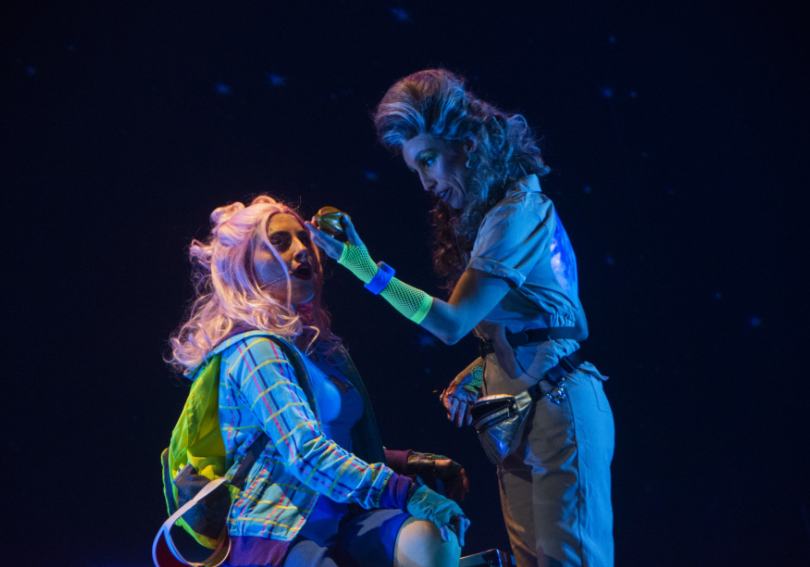 Malamute Teatro presenta “Mi Cuerpo Celeste, un Concierto en el Cosmos” en el Teatro Biobío