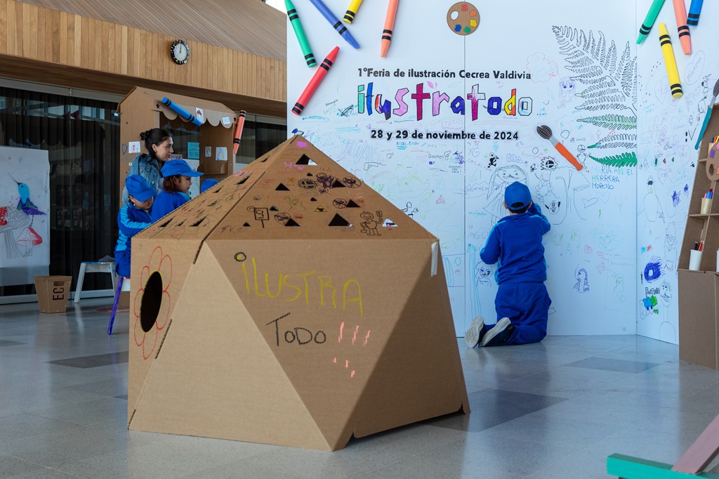 Ilustratodo, la feria de Cecrea Valdivia