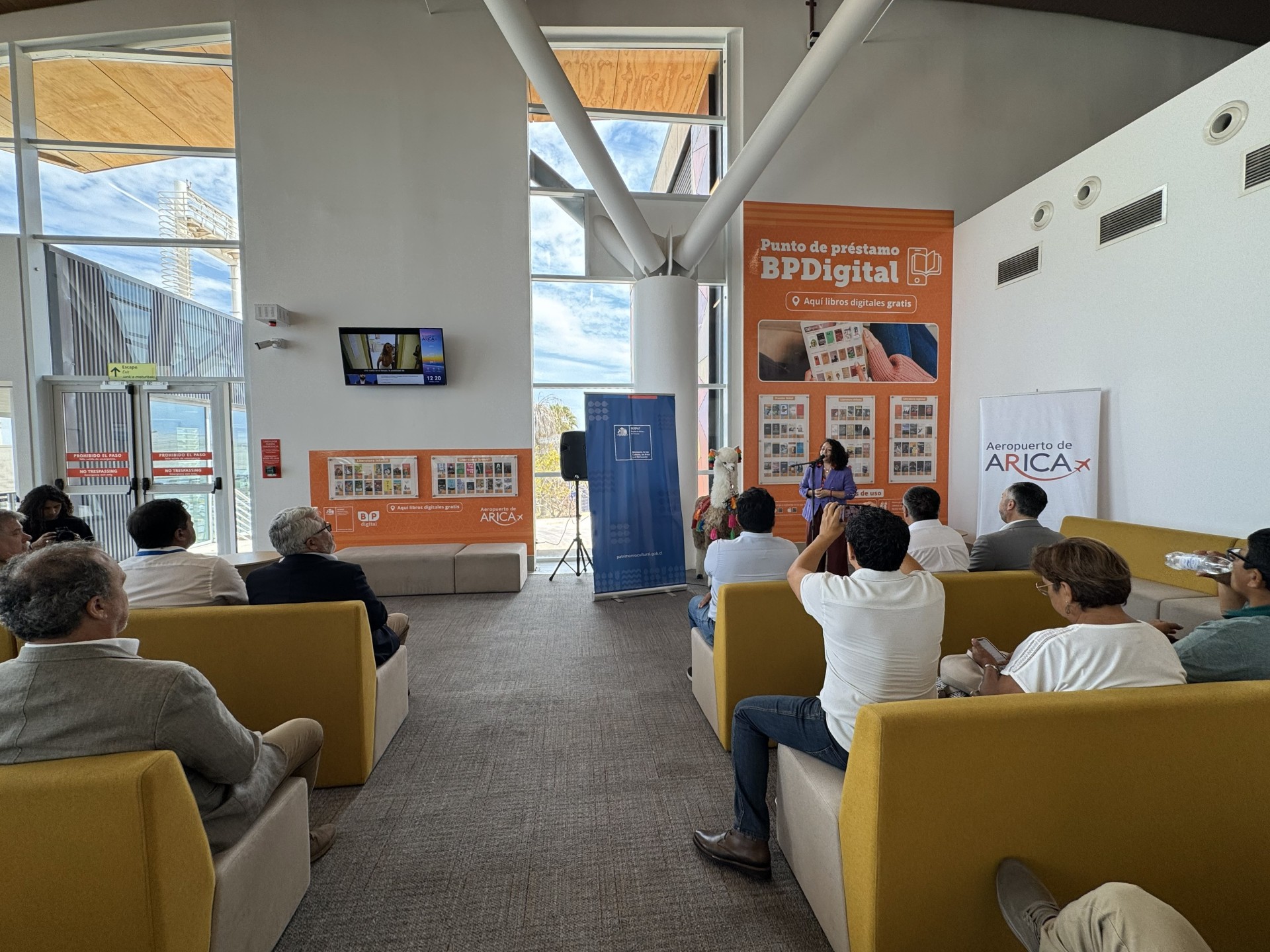 Biblioteca Pública Digital inaugura su primer Punto de Lectura en el Aeropuerto Chacalluta de Arica