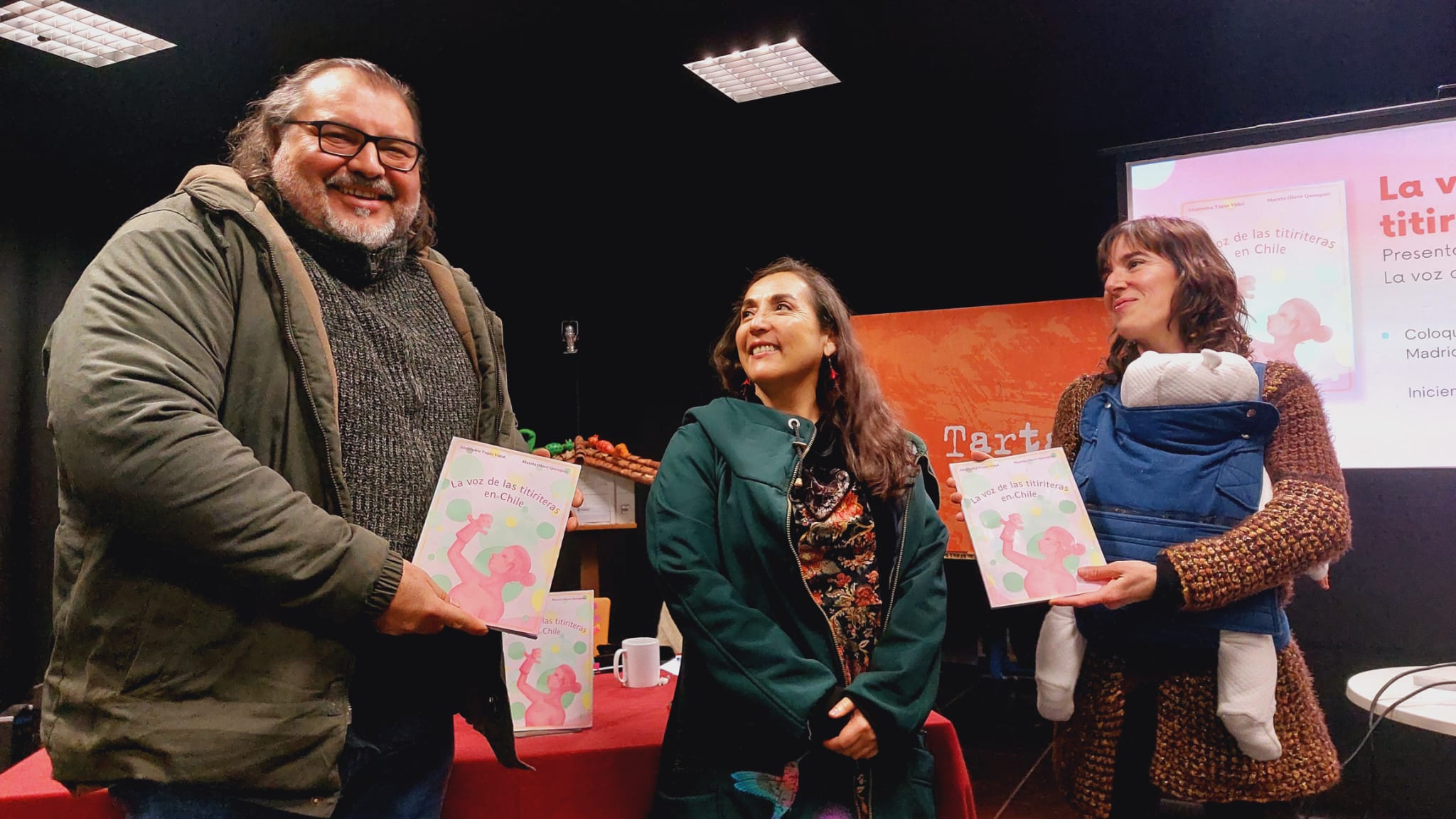 “La voz de las titiriteras en Chile” de autoras de La Araucanía se presentó en Madrid