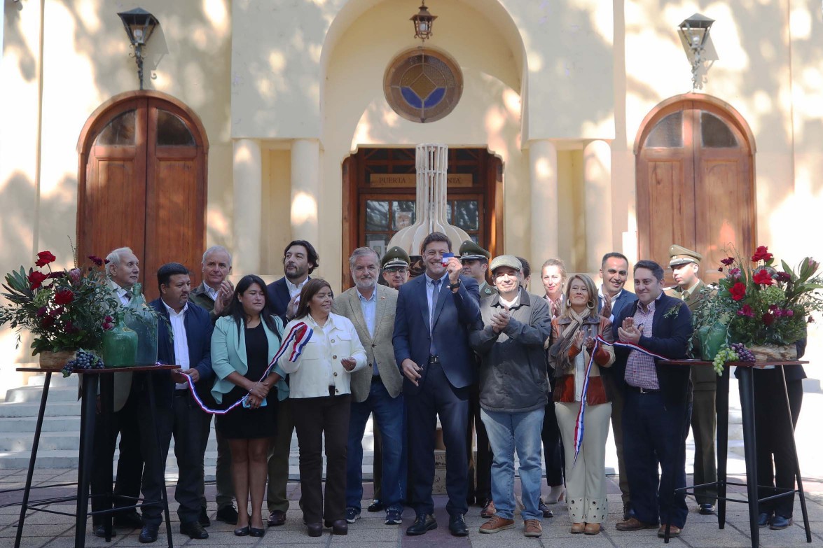 Ministro de las Culturas inaugura la XVIII versión de la Fiesta de la Vendimia 2026 de Isla de Maipo