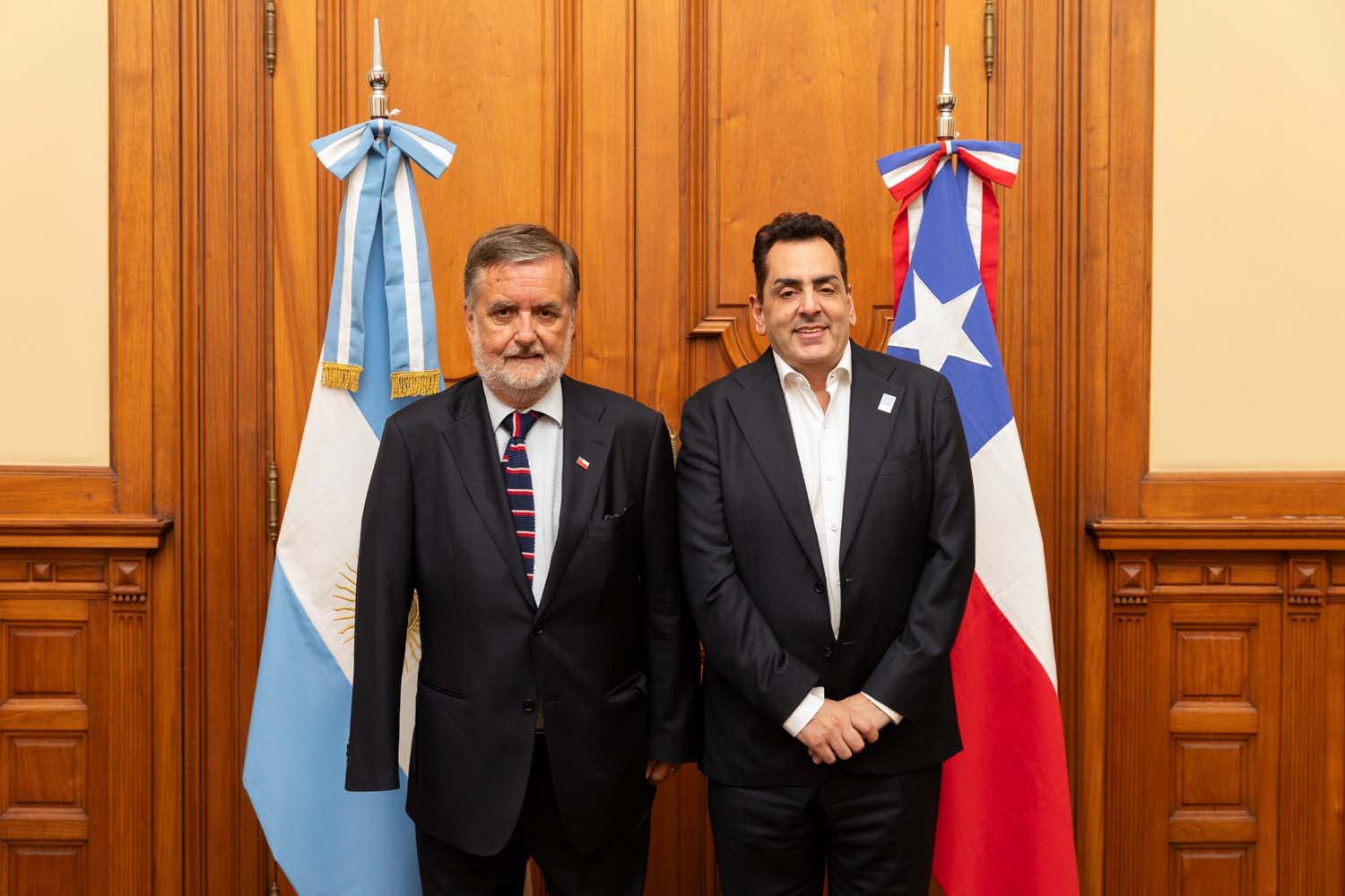 Ministro de las Culturas sostiene su primera agenda de actividades en Buenos Aires