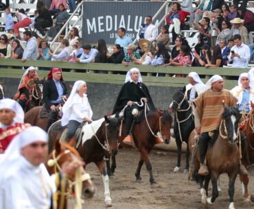 Ministro de las Culturas participó en la Misa de Cuasimodo en Lo Barnechea