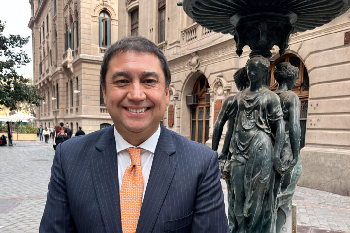 Francisco Sólanich asume como seremi de las Culturas, las Artes y el Patrimonio de la Región Metropolitana