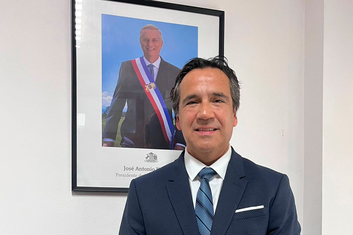 Renato Münster asume como seremi region metropolitana