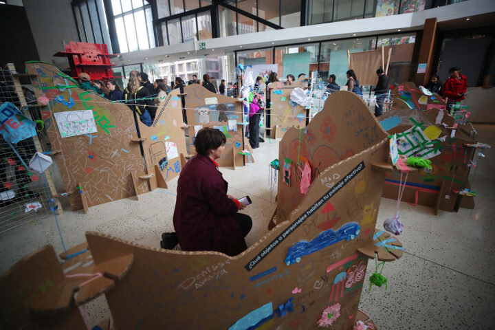 Semana de la Educación Artística 2026 inicia seminario “Hilando Saberes” con experiencias de Chile y Latinoamérica