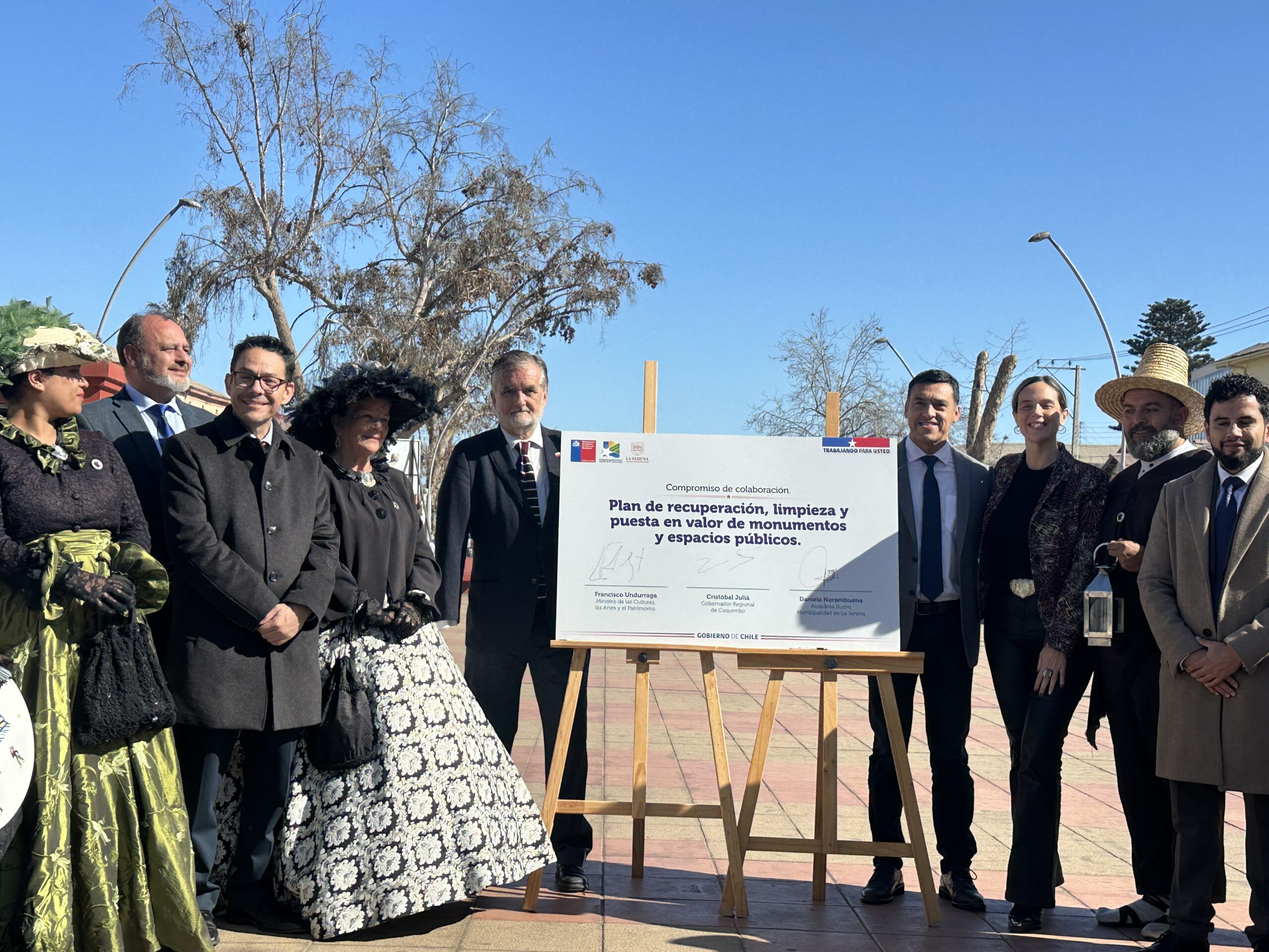 Ministerio de las Culturas promueve recuperación del espacio público en La Serena y anuncia actividades para el Día del Patrimonio Cultural