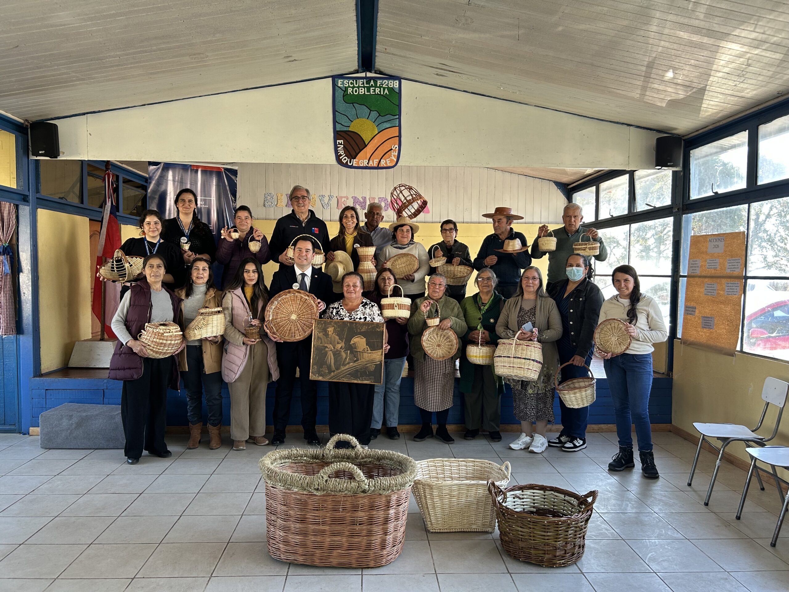Autoridades encabezaron encuentro “Memorias del Mimbre” junto a cultores de Roblería en Coihueco