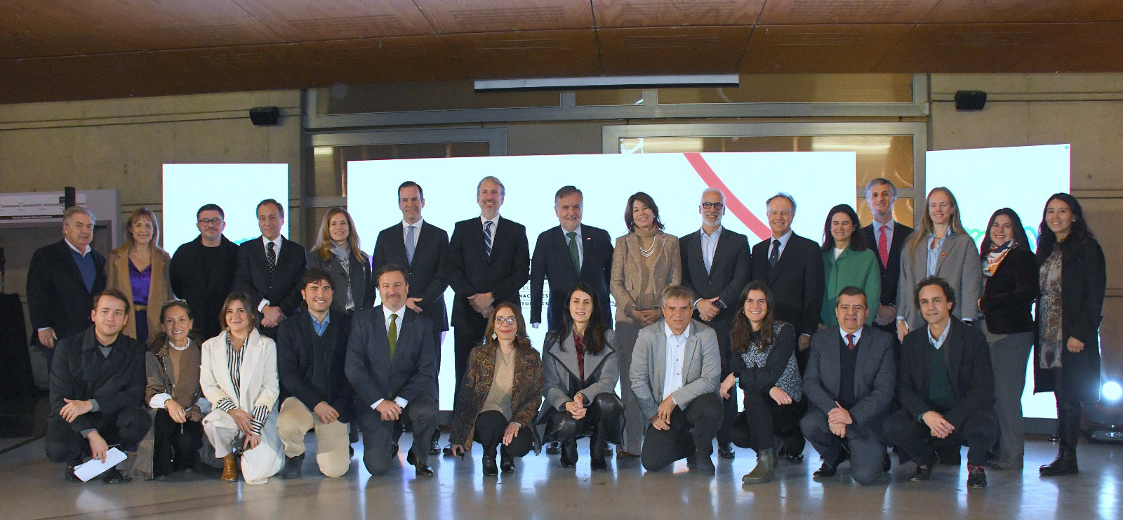 La Ruta del Encuentro busca 21 obras de arte para la línea 7 de Metro de Santiago