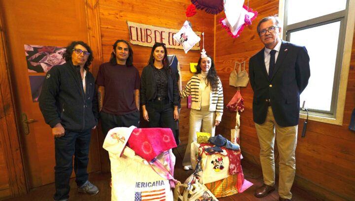 Exposición de cierre talleres programa Visitas Artísticas de Fondart Tarapacá