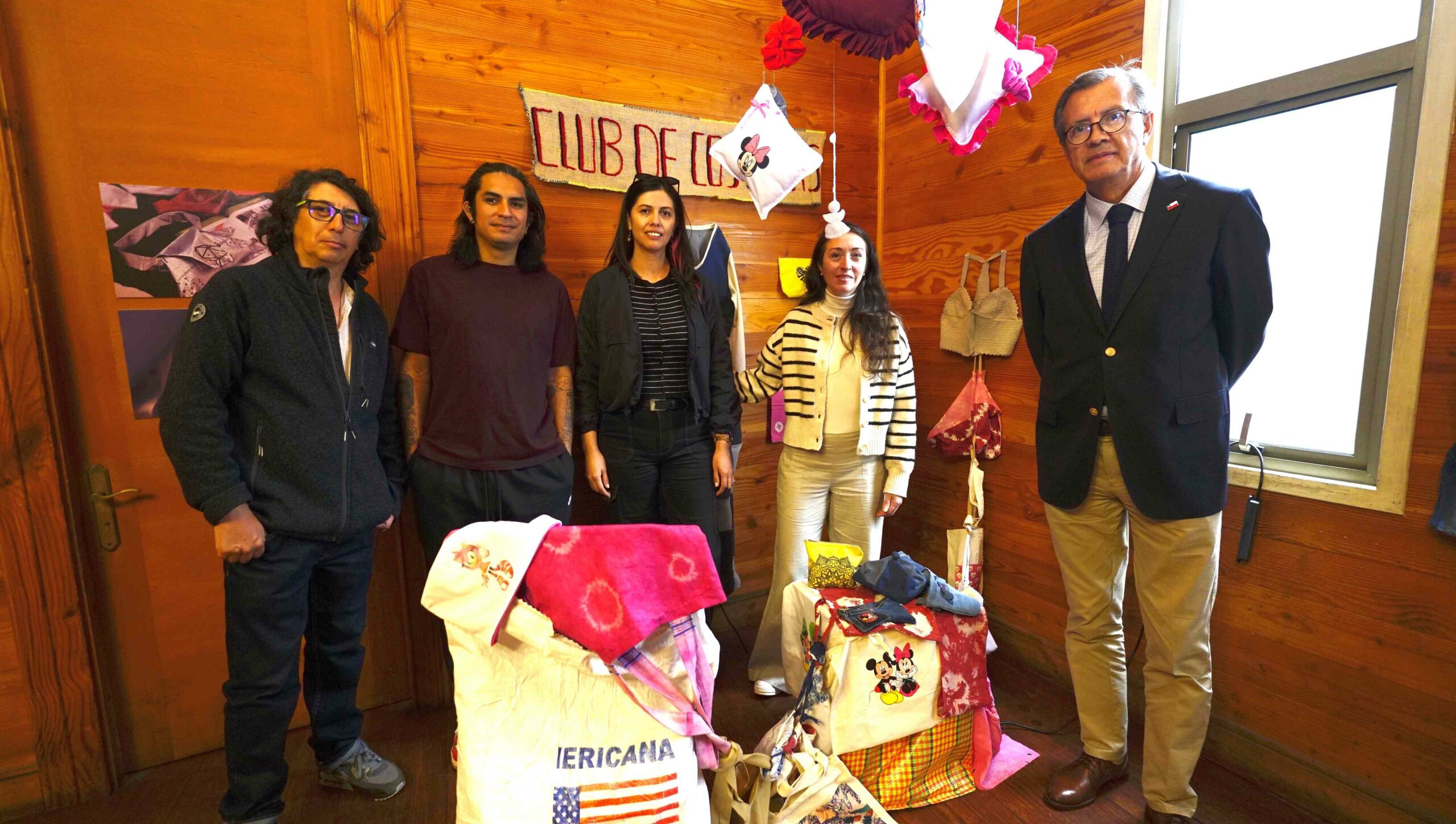 Exposición de cierre talleres programa Visitas Artísticas de Fondart Tarapacá