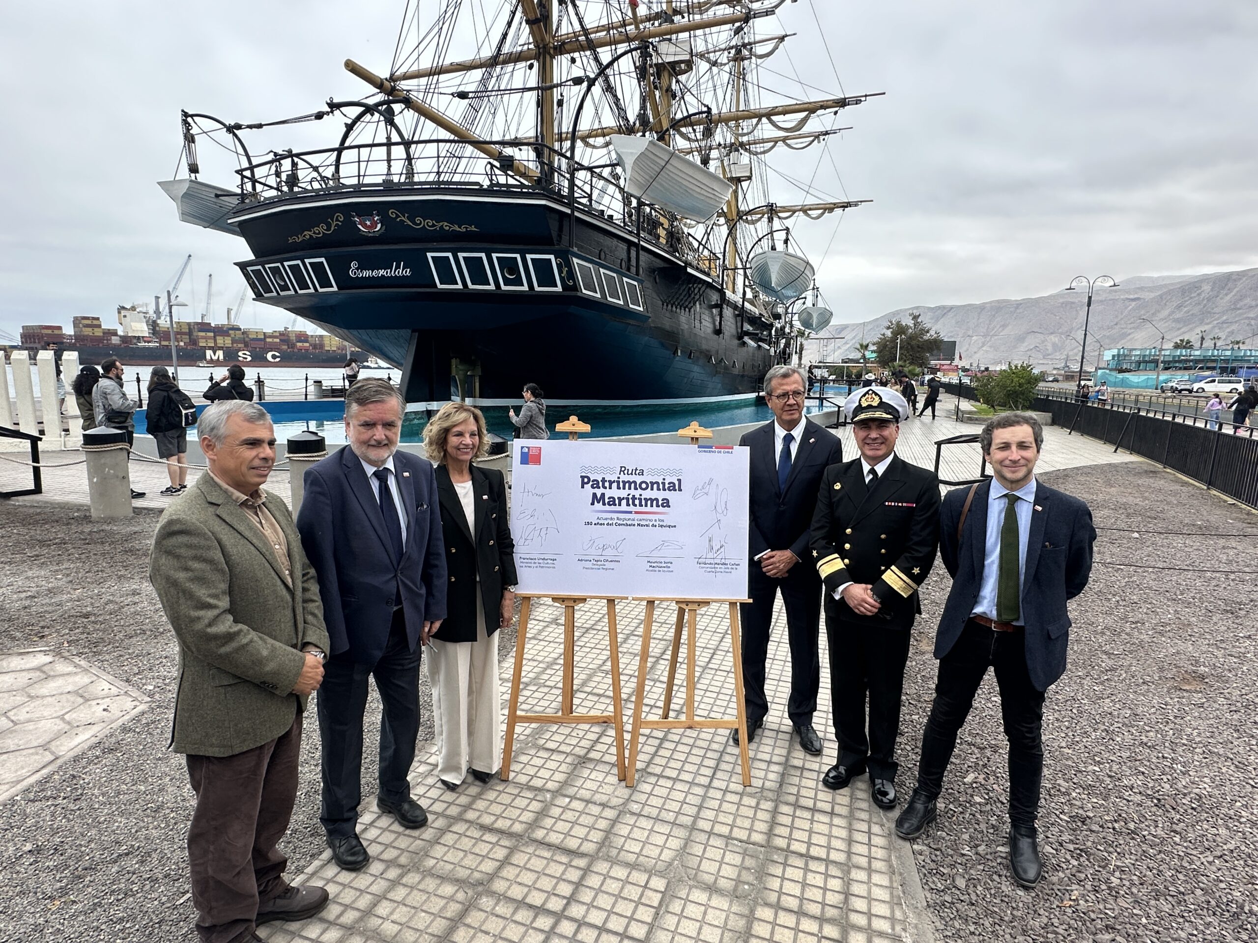 Ministro de las Culturas llega a Tarapacá y firma compromiso regional para conmemorar los 150 años del Combate Naval de Iquique