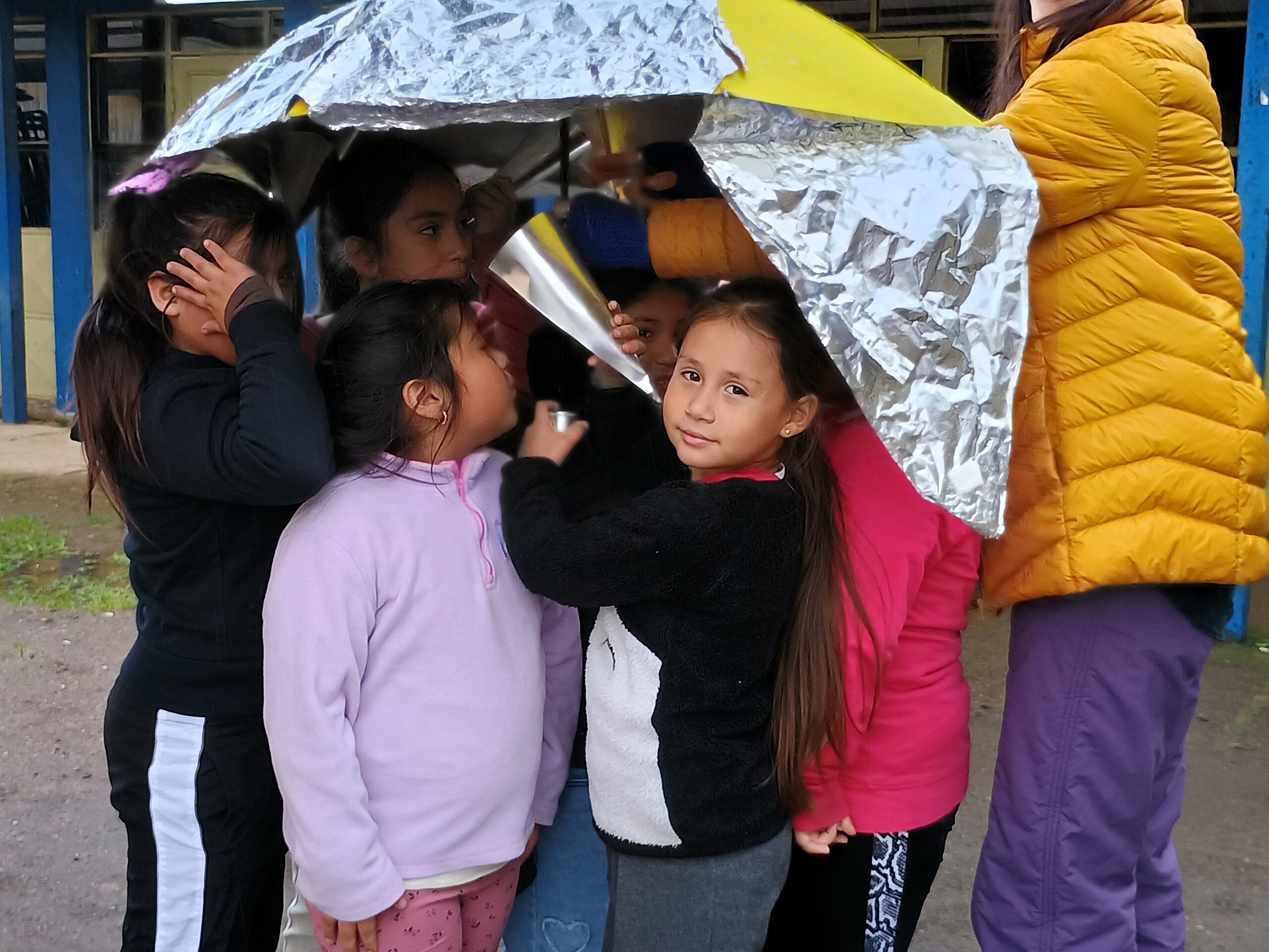 Niñas y niños de Tirúa participaron en experiencia artística de escucha y memoria sonora