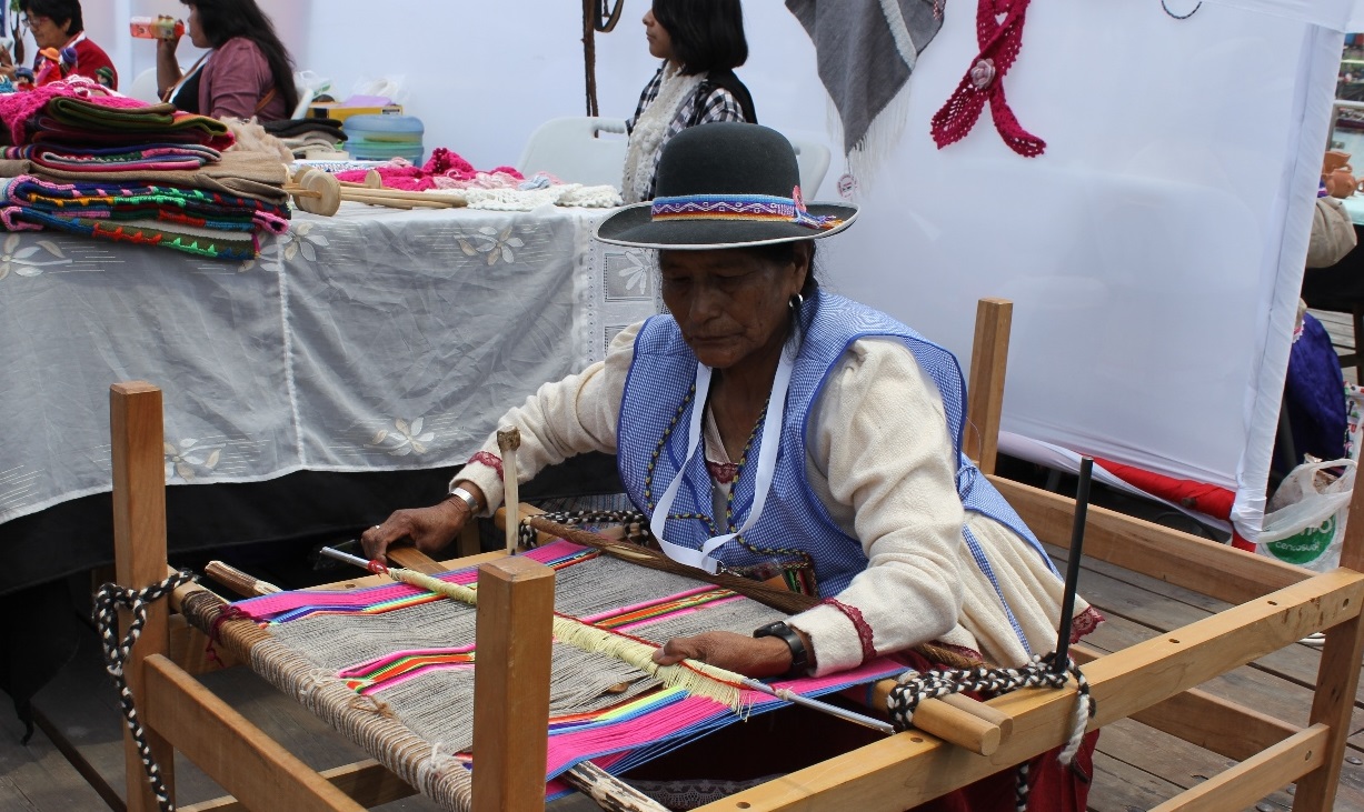 Más de 80 artesanos y cultores llegan a Atacama