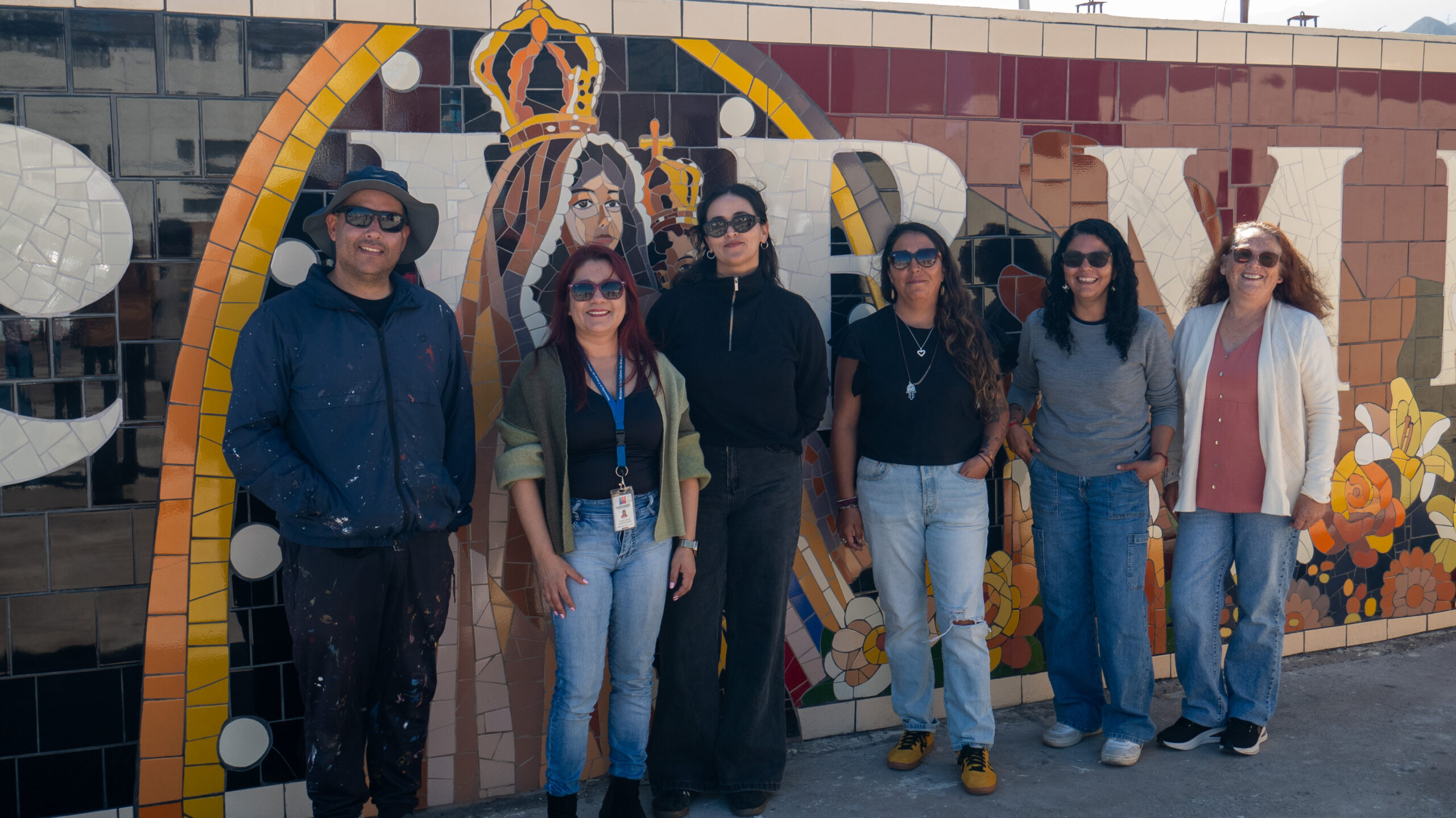 Recorrido por murales marcó primer hito del proyecto "Segunda Etapa: Murales de Fiesta y Tradición"