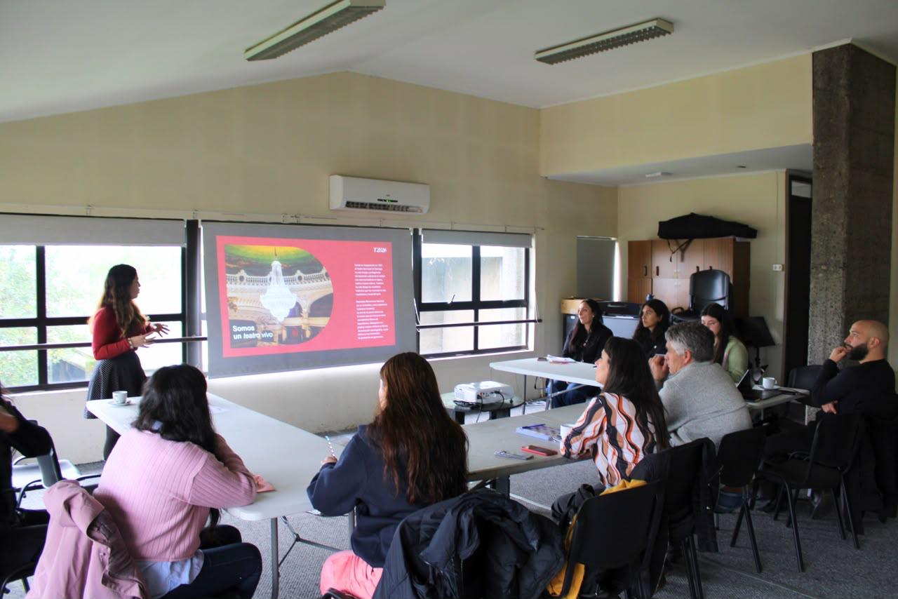 Teatro Municipal de Santiago realiza taller gratuito de ventas y marketing digital en Antofagasta