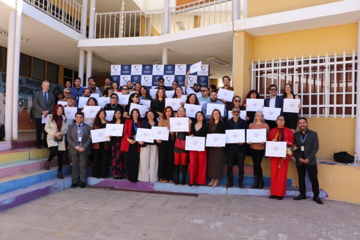 43 artistas y gestores culturales culminan primer Diplomado en Educación Artística de Atacama