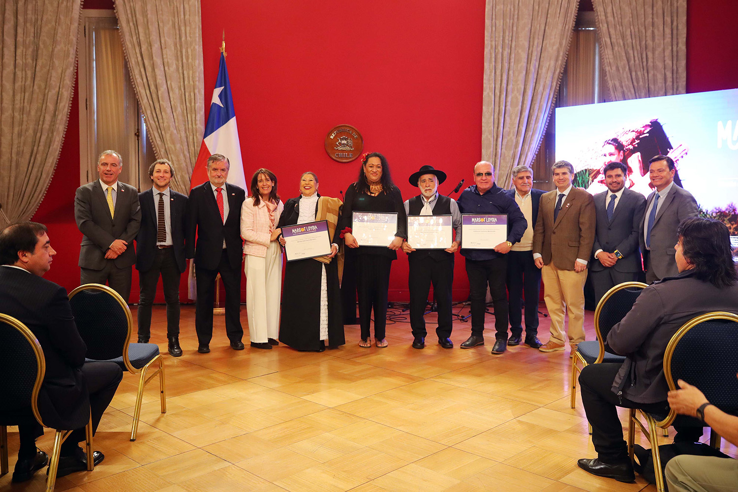Ministro Undurraga encabeza la entrega del Premio Margot Loyola Palacios 2026 en el Palacio de La Moneda
