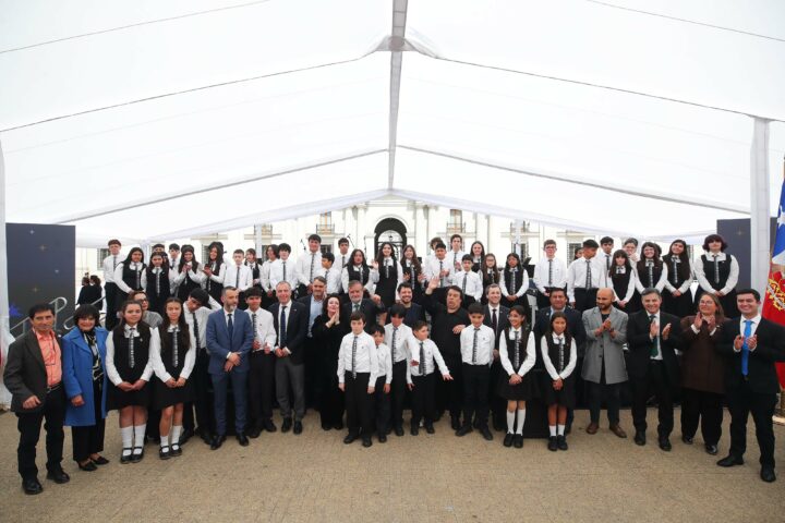 Presidente Kast y ministro Undurraga encabezan lanzamiento del Día de la Música Chilena 2026 en la Plaza de la Constitución